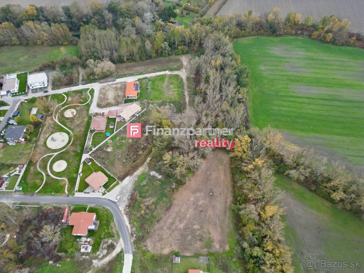 Na predj 3x stavebné pozemky v tichej lokalite - 10