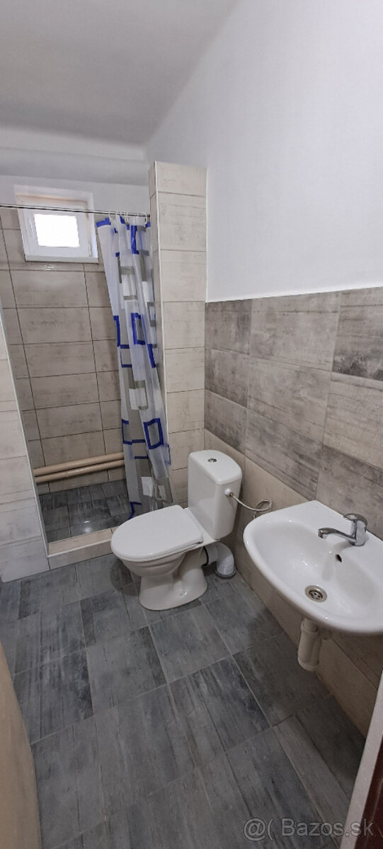 PREDAJ 5 izbový rodinný dom v meste Šurany – ulica Nová. - 10