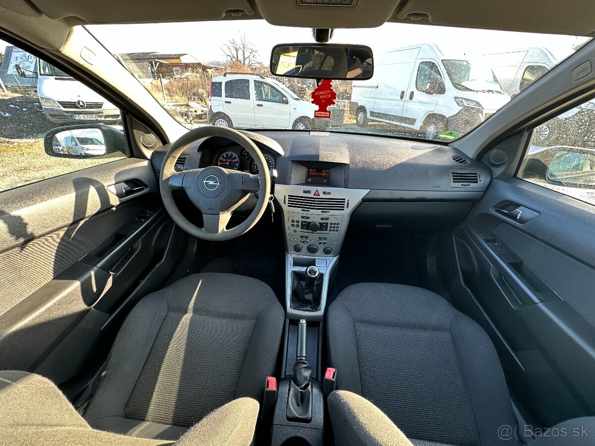 Opel Astra Classic 1.4 16V - 10