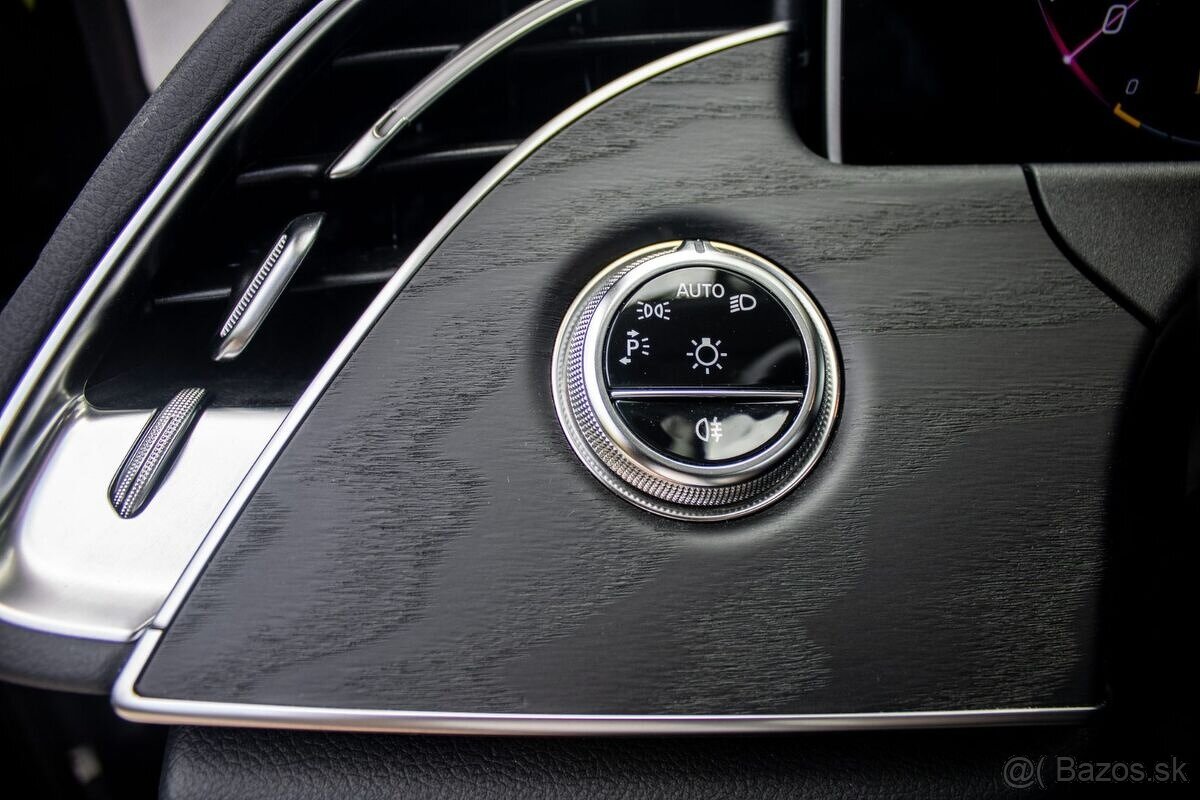 Mercedes-Benz E 300e / 150kW / A9 / ZÁRUKA - 10