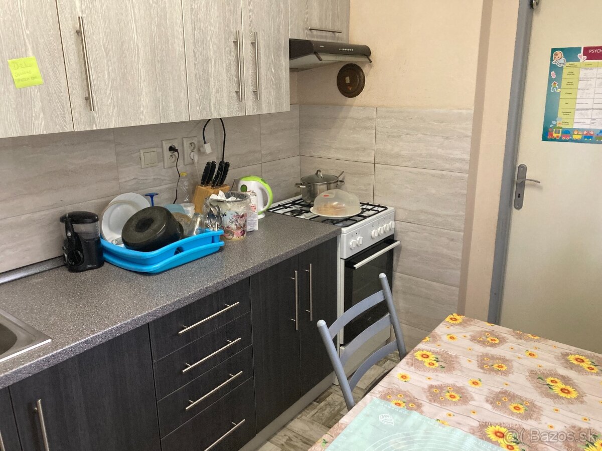 TOP PONUKA Trojizbovy byt Lučenec - 10