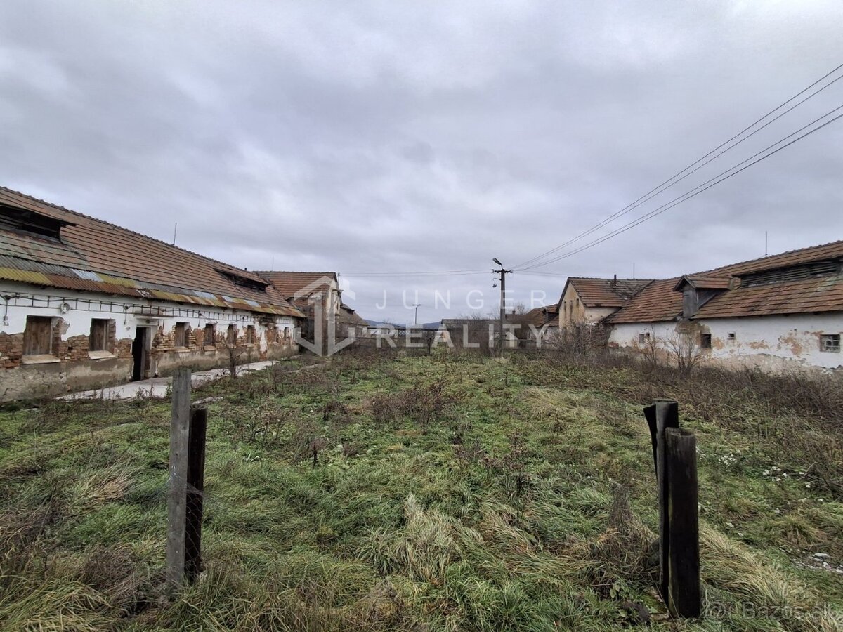 Inv.pozemok – orná pôda a hospodárske budovy v obci Starňa - 10