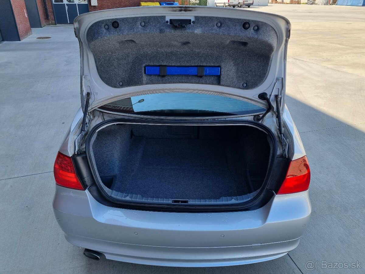 BMW e90 2.0d automat, xenon, šíber... - 10