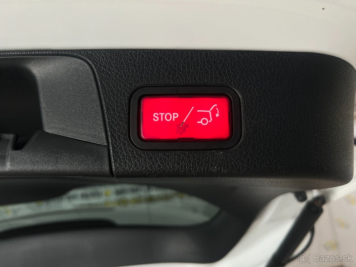 Mercedes-Benz GLB 200d A/T - 10