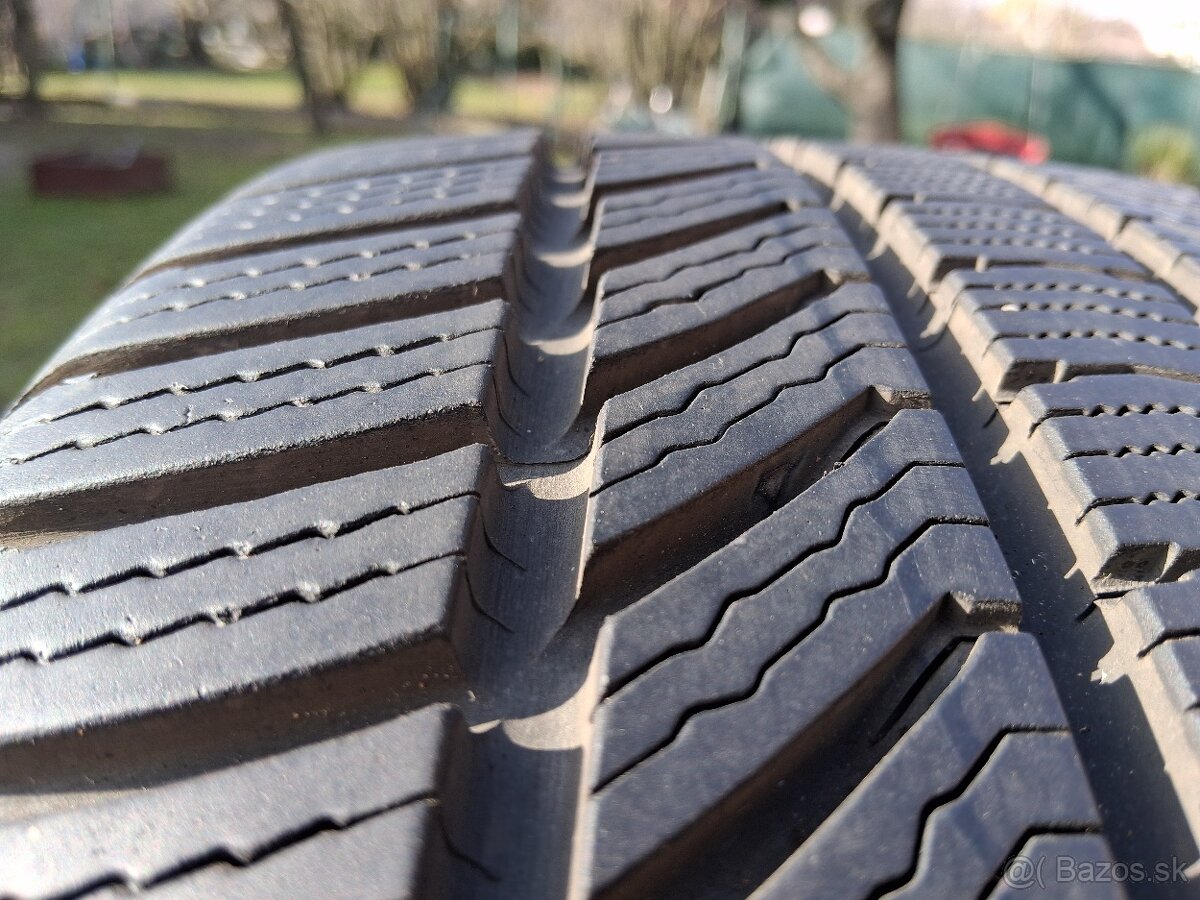 245/40 r19 zimne pneumatiky - 10