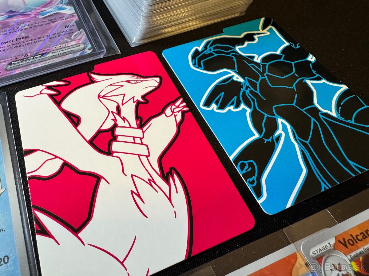 Pokemón MEGA balík (B): 100ks kariet v obaloch s EX + darček - 10