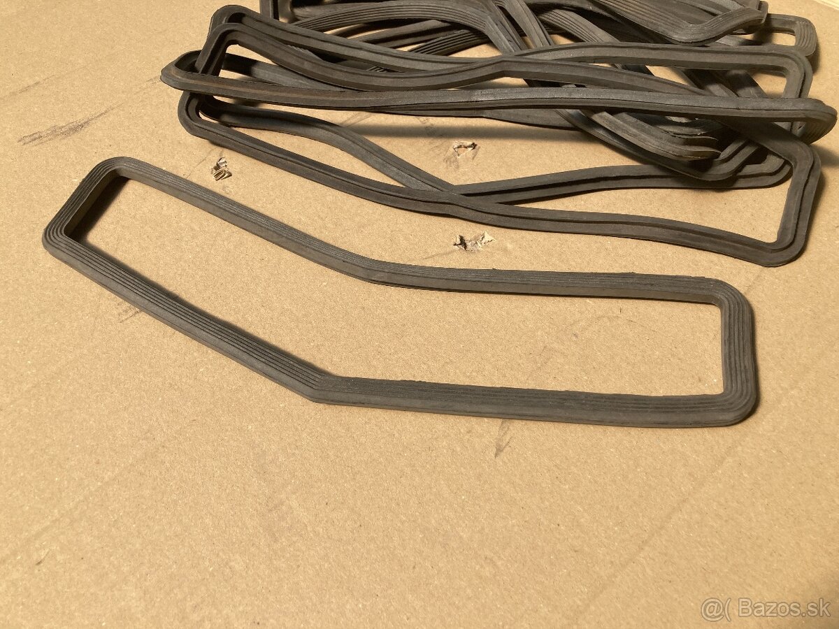 Pneu 6,50/16 Gaz 69, Aro 461 predám - 10