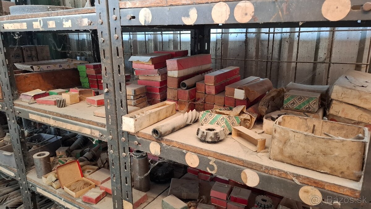 Sústružnícke nože, frézy, vrtáky - 10