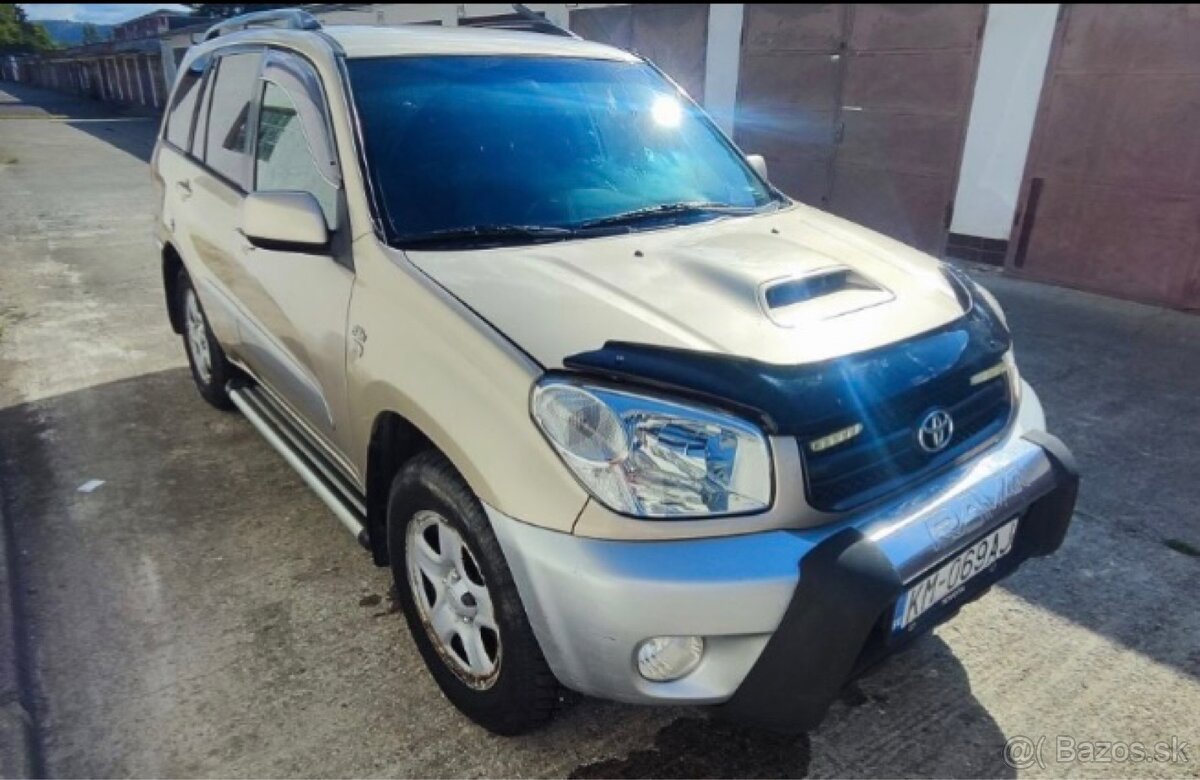 Toyota RAV4 2.0 D-4D 4x4 (2003) - 10