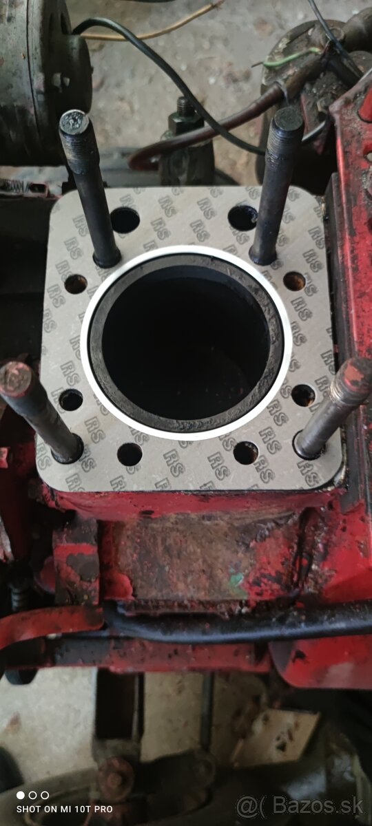 Slavia těsnění pod hlavu - 10