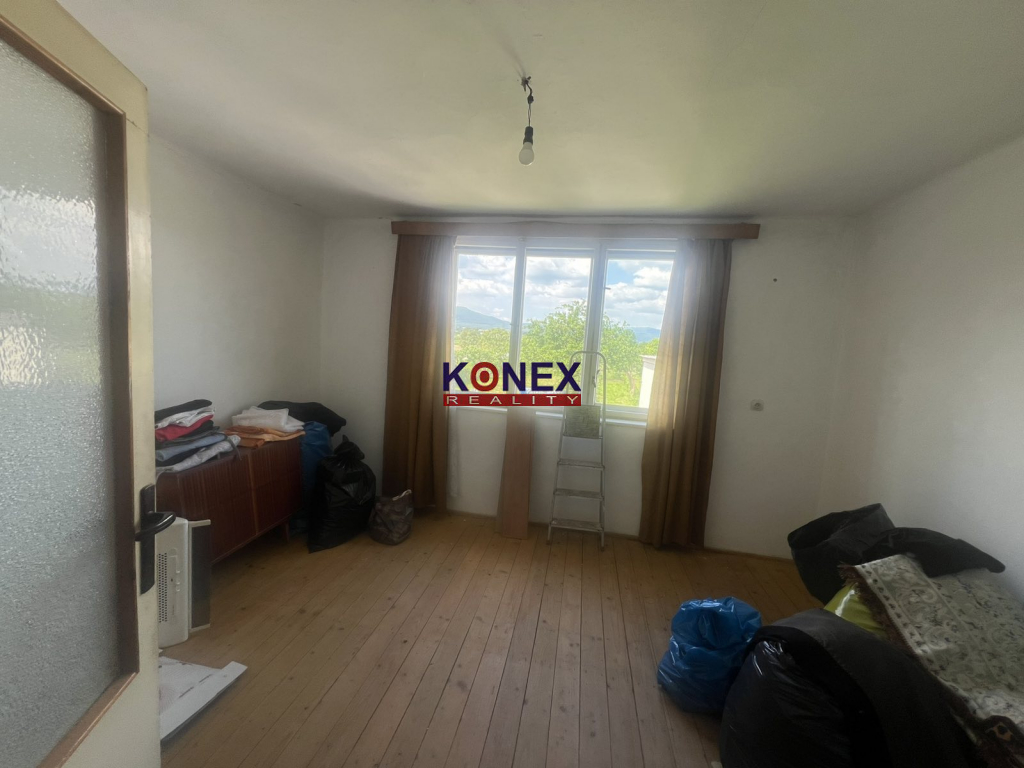 NA PREDAJ – RODINNÝ DOM v obci SAČUROV - 10