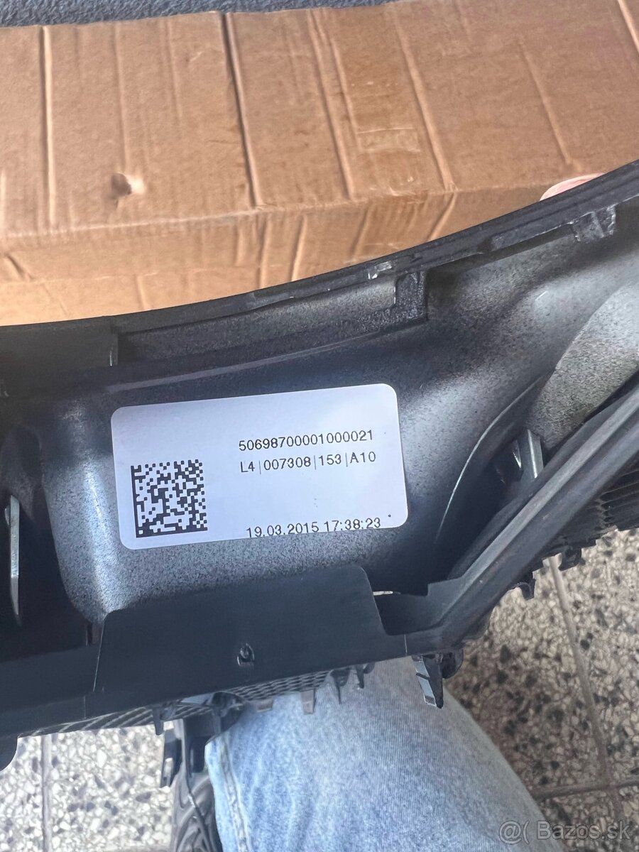 Predna maska mercedes - 10