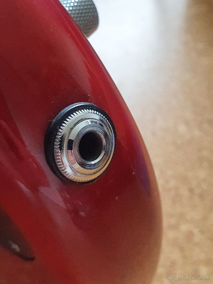 Predam lavacku el. basgitaru znacky Shine - 10