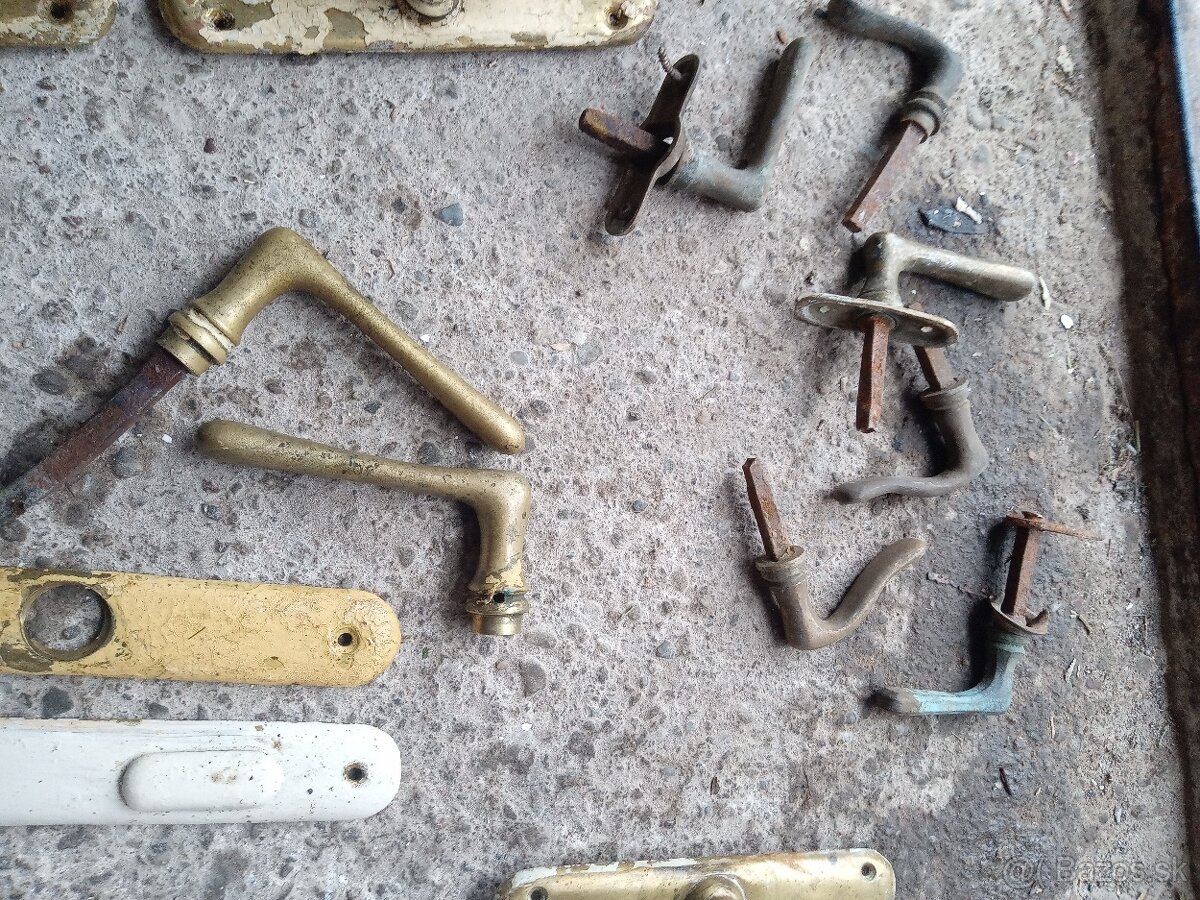 Mosadzné kľučky na okná a dvere - 10