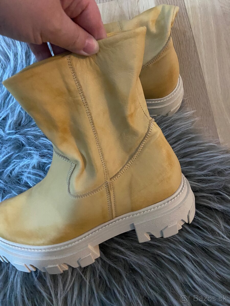 Čižmy - 10
