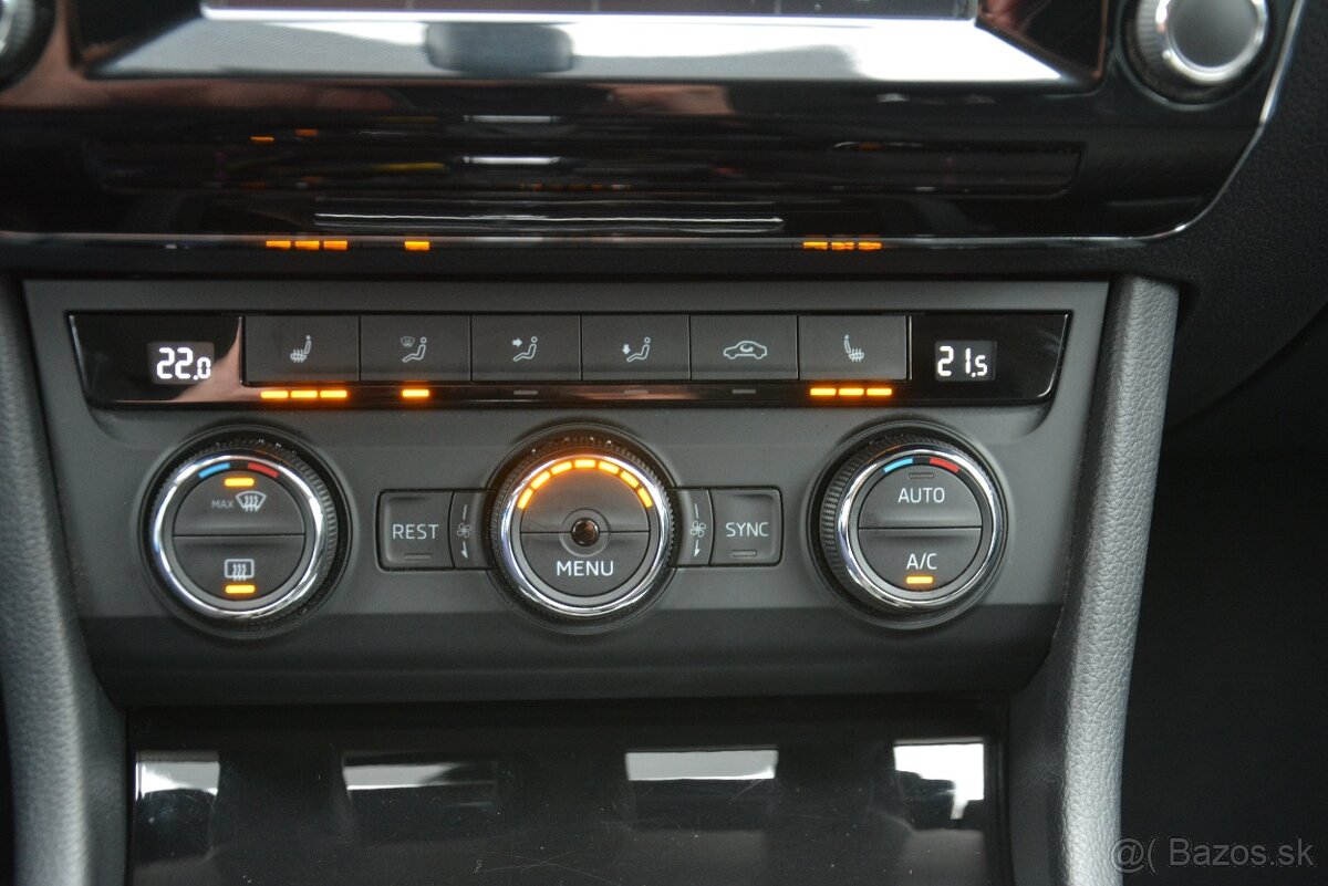 Škoda Superb Combi 2.0 TDI DSG STyle - 10