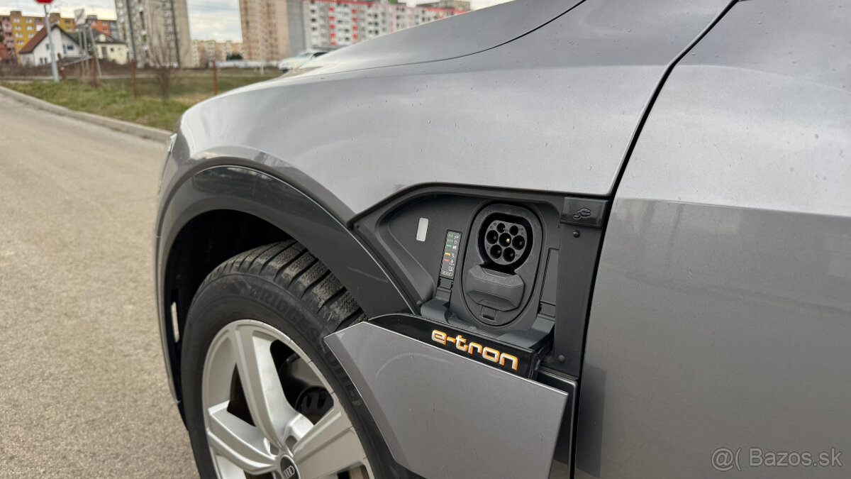 Audi E-tron 55 quattro Advanced - 10