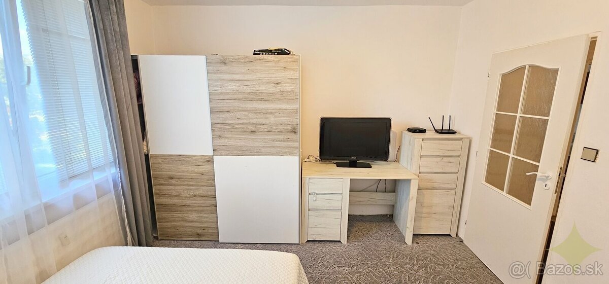 REZERVOVANÉ - Exkluzívne na predaj čiastočne prerobený 2 izb - 10