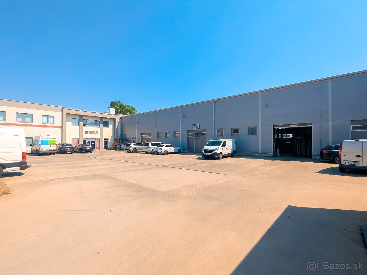 Moderný obchodno-administratívny komplex so sklad. halami - 10