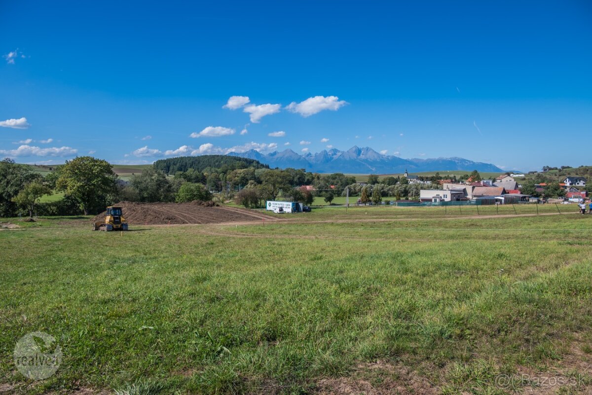 Na predaj stavebné pozemky s výhľadom na Vysoké Tatry - 10