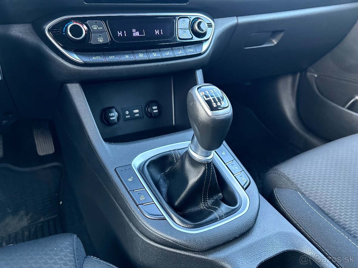 Hyundai i30 CW 1.4i Comfort Extra 66tis.km 2019 - 10