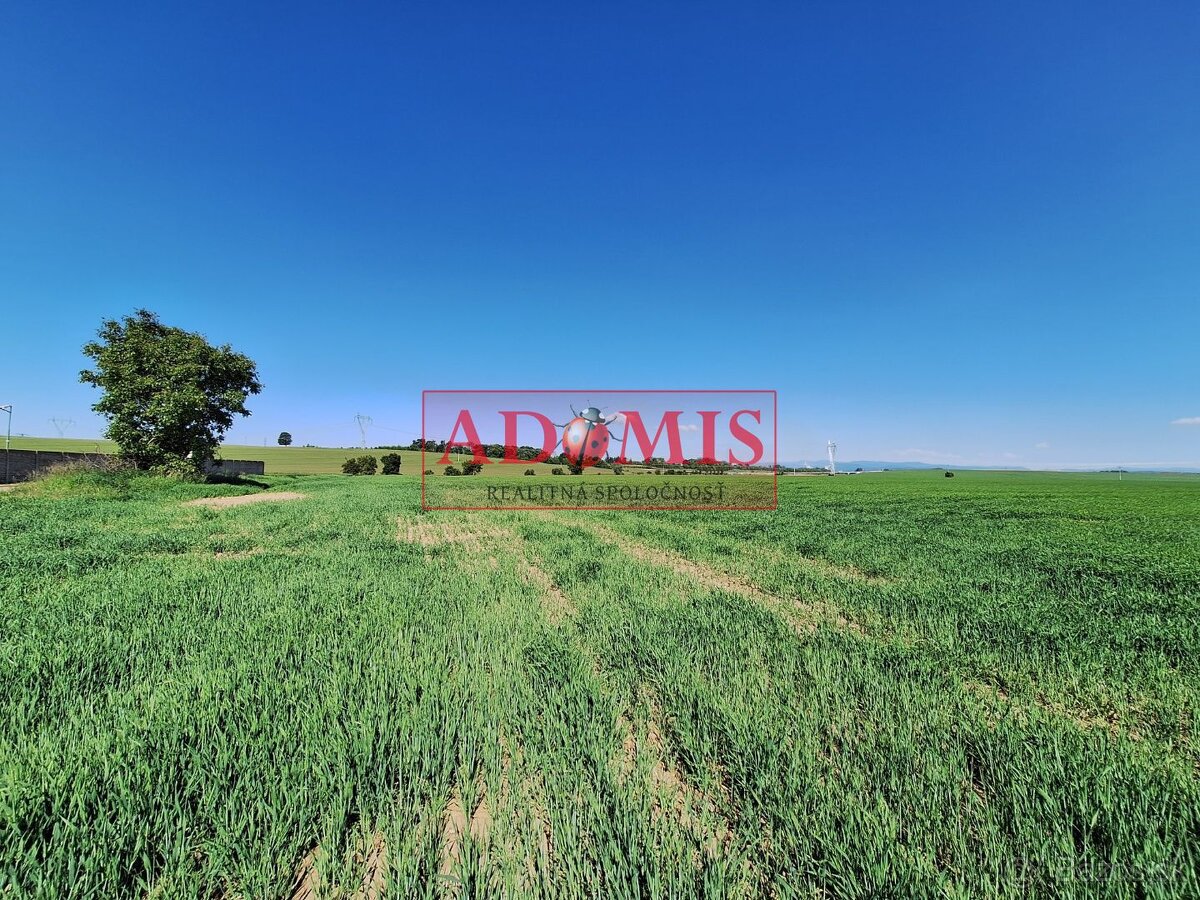 ADOMIS - predáme stavebný pozemok Seňa 585m2,len 15min. z K - 10