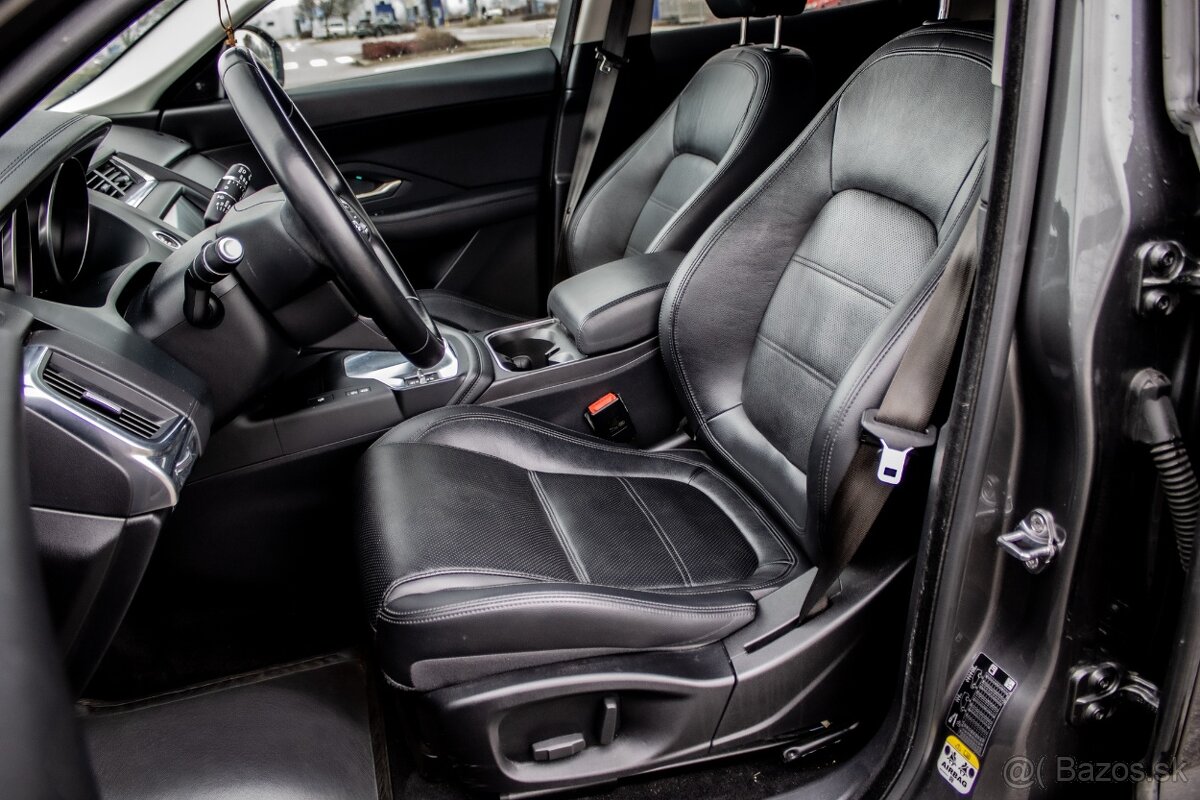 Jaguar E-Pace 2.0 AT9 110kW AWD Black Edition odpočet DpH - 10