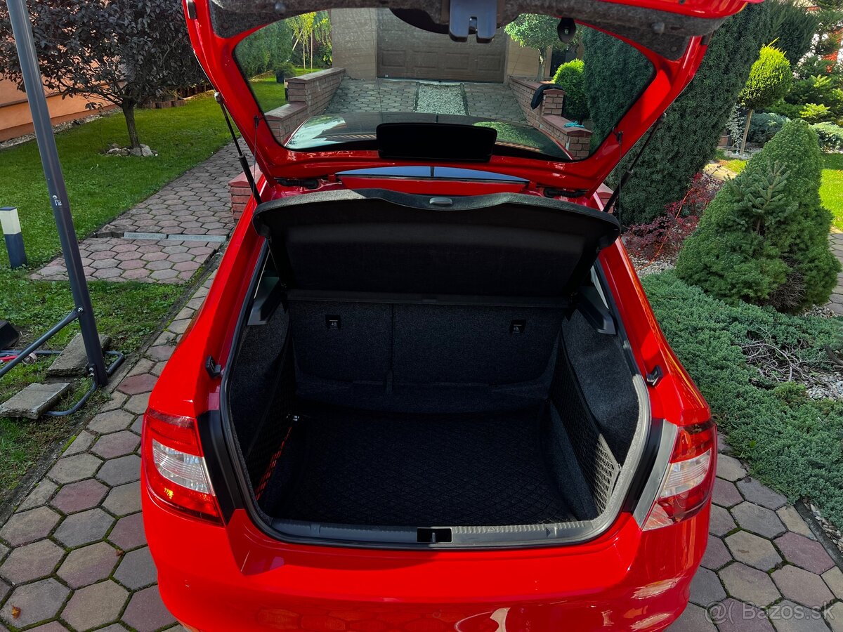 Škoda Rapid 1.2TSI Tour de France edition - 10