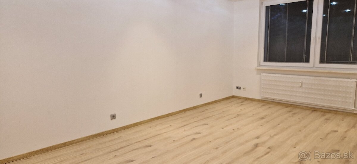 REALFINN EXKLUZÍVNE PREDAJ - LUXUSNÝ 2 IZBOVÝ BYT - 10