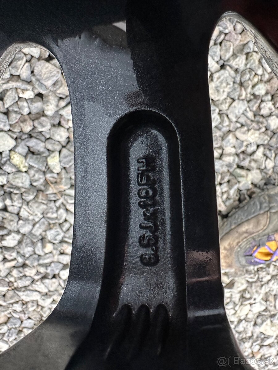 MAZDA R16 215/60 R16 - 10