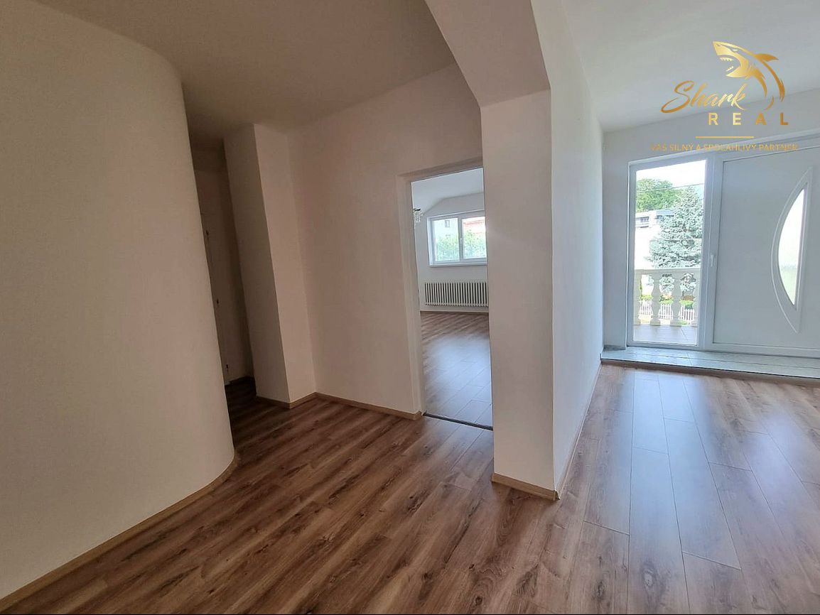 TOP CENA KRÁSNY DVOJPODLAŽNÝ RODINNÝ DOM V TICHEJ LOKALI - 10