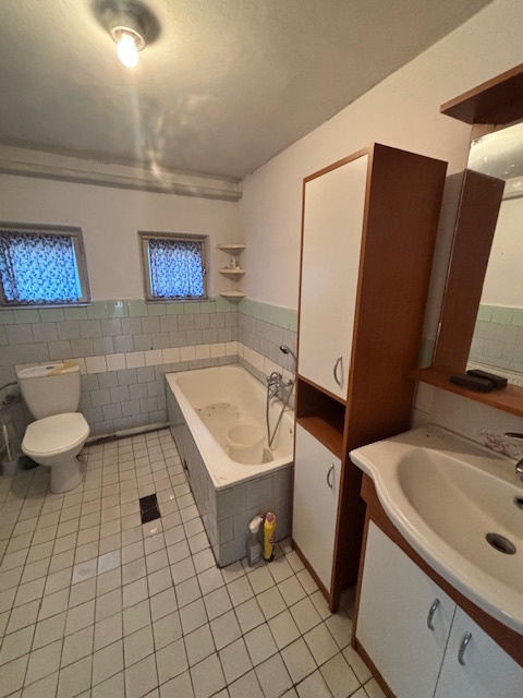 Na predaj chalupa na myjavských kopaniciach v obci Chvojnica - 10