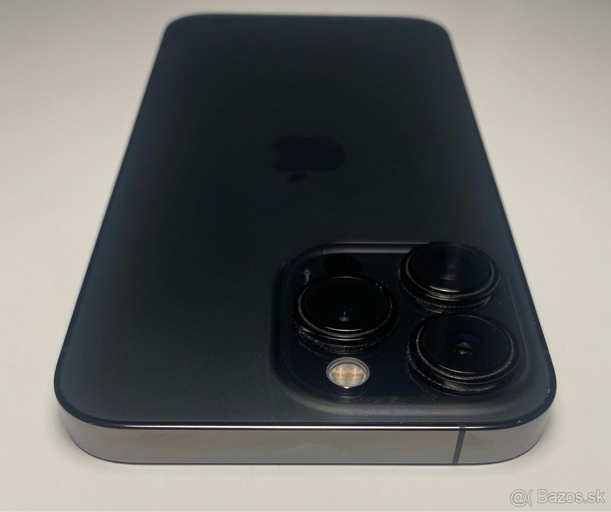 iPhone 13 Pro, batéria 82% - 10