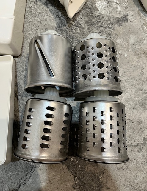 Zelmer 886.84 Mlynček na mäso a strúhač - 10