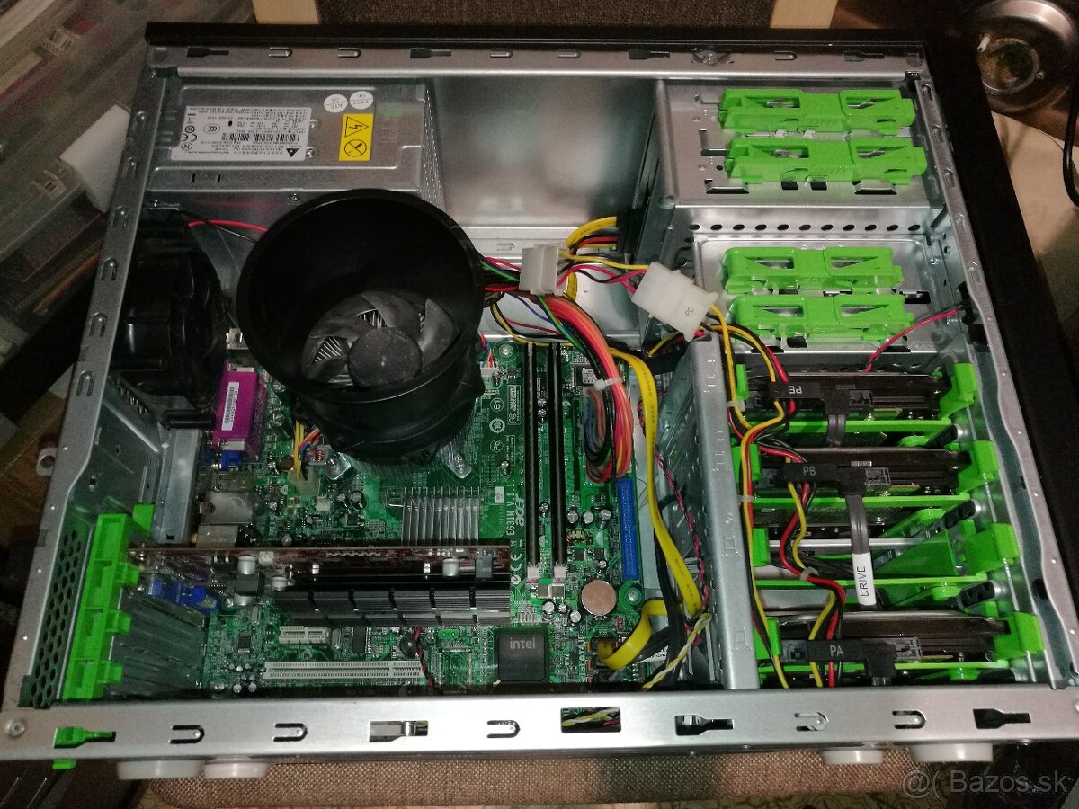 PC Acer Veriton. 250 GB. Windows 7 PRO. - 10