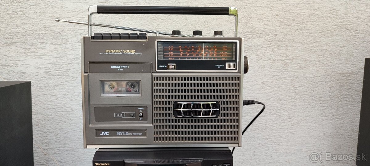 Radiomagnetofon JVC - 10