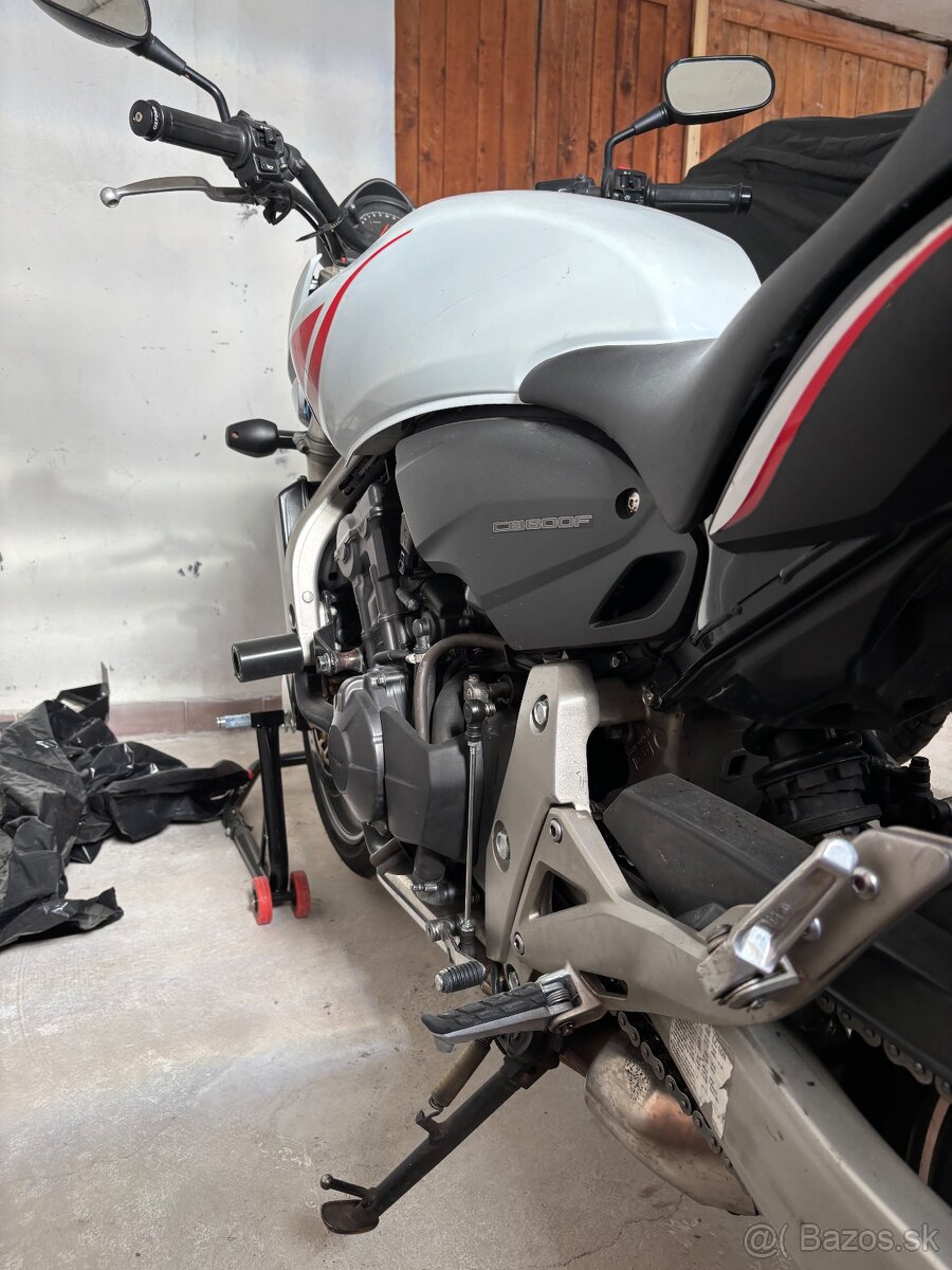 Honda Hornet 600 - 10