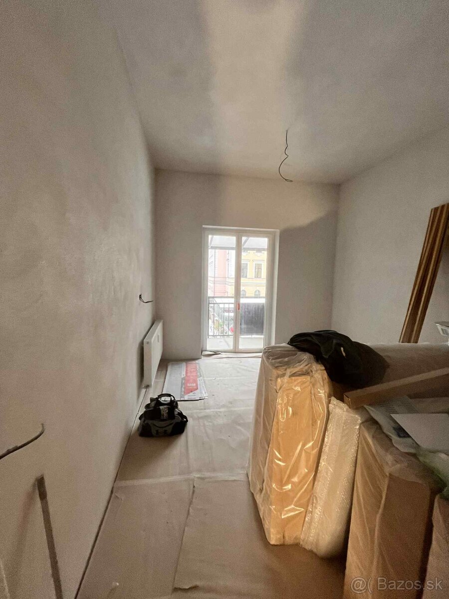 Rekonštrukcie, stavby a práce v interiéry a exteriéry - 10