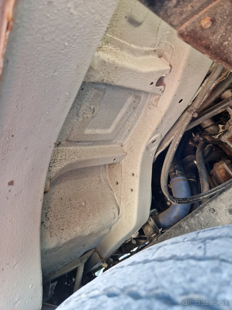 Daewoo Avia D90 Hakovy nosič kontajnerov - 10