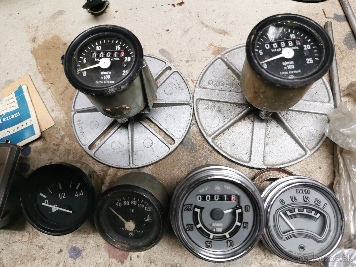 Budíky, palivomér, merač moto hodín, - 10
