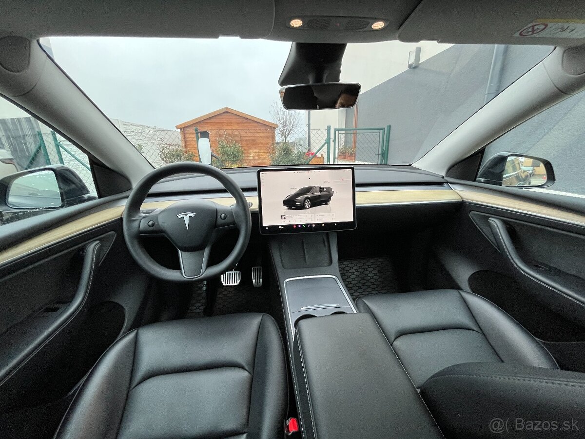 Tesla Model Y RWD (2023) - TOP STAV - 10