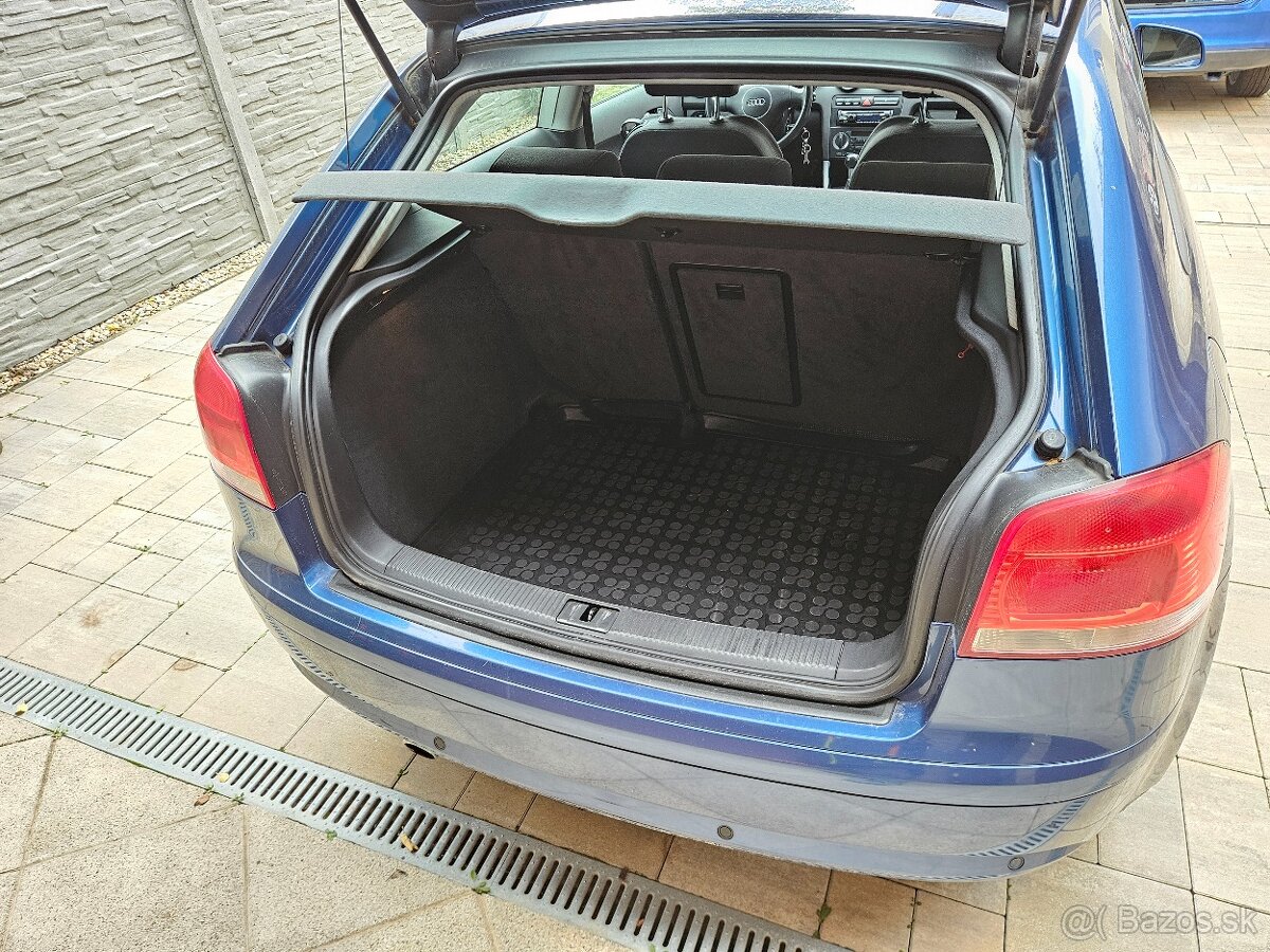 Audi A3 1.6 MPI - 10