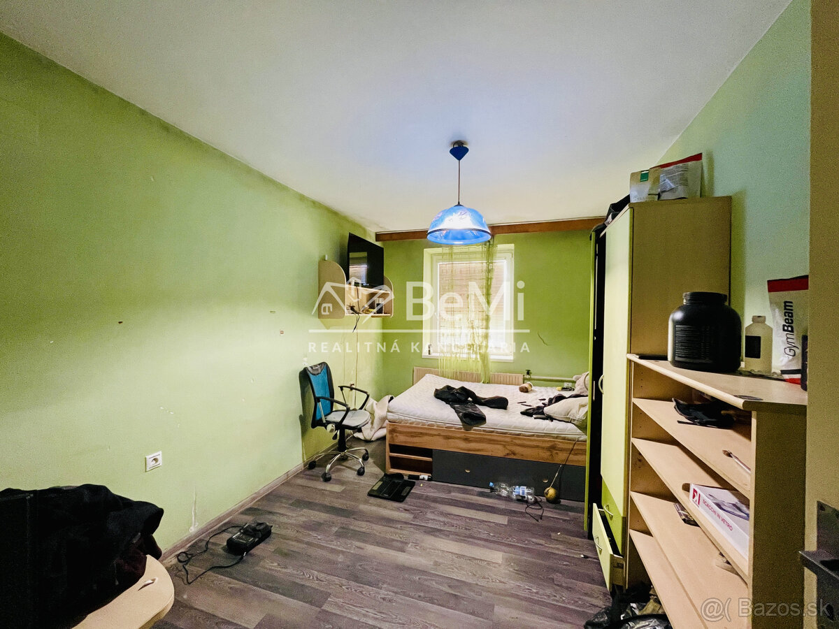 Na predaj priestranný 3-podlažný rodinný dom Myjava - 10