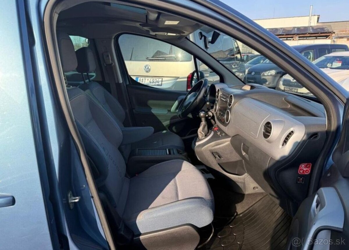 Citroën Berlingo 1.6i MULTISPACE WEBASTO benzín manuál 88 kw - 10