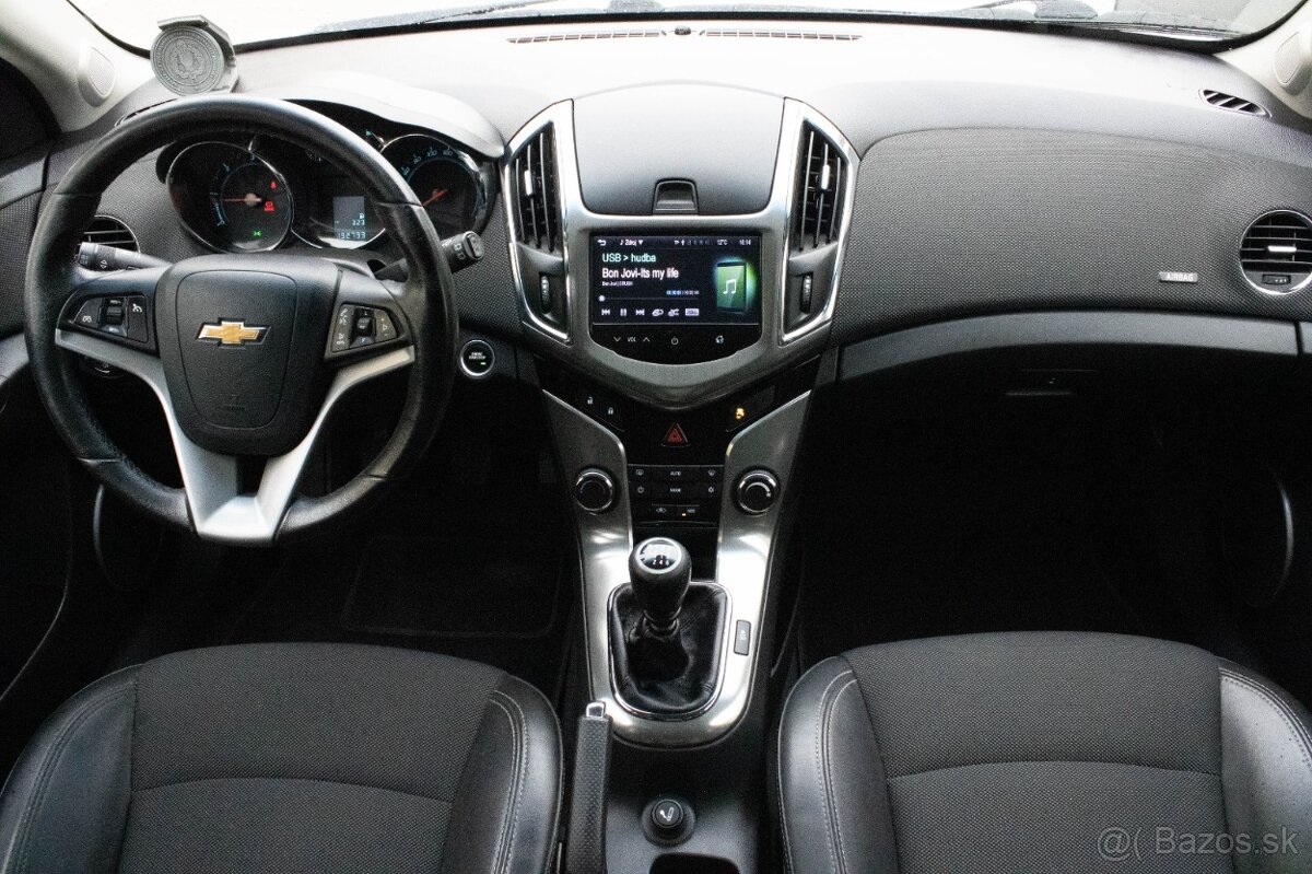 CHEVROLET CRUZE SW 2.0 VCDI 120kW 2013 - 10