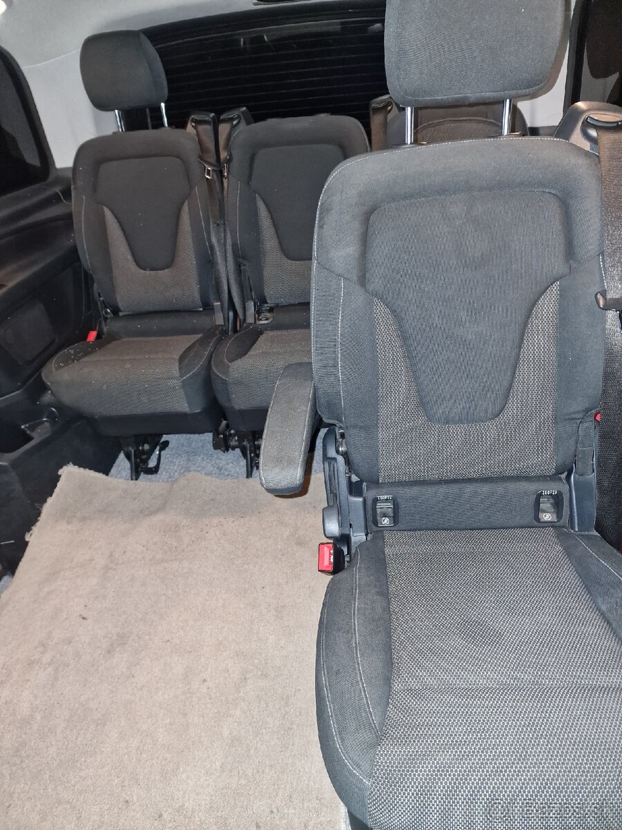 Mercedes-Benz V-Class V 200 - 10