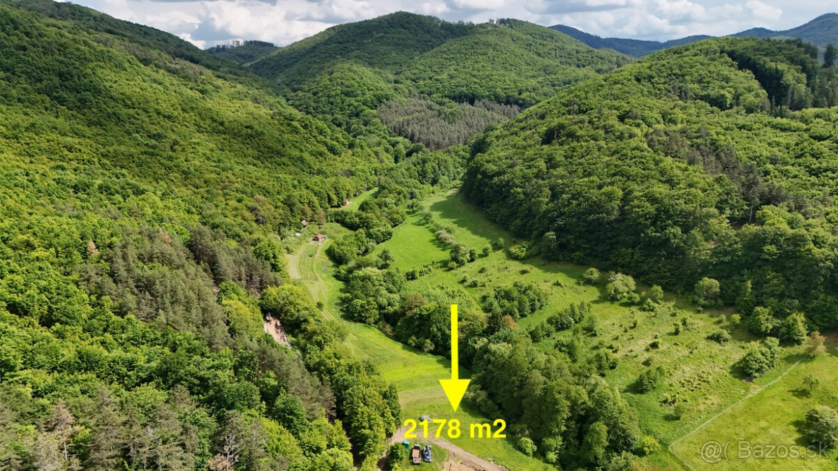 VEĽKÝ STAVEBNÝ POZEMOK (2178 m2) NA VÝSTAVBU DOMU V ZH - 10