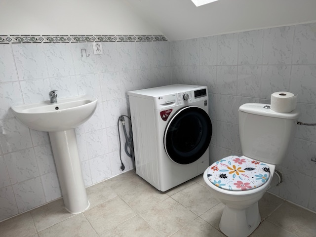 Dám do prenájmu 4 izbový - 10