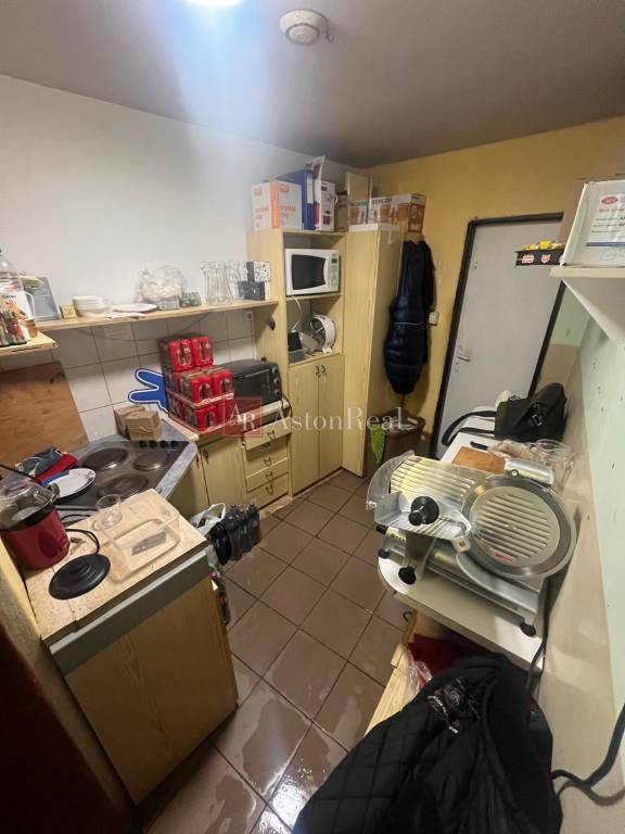 Predaj: KRČMIČKA v Starej Sásovej pri futbalovom štadióne - 10