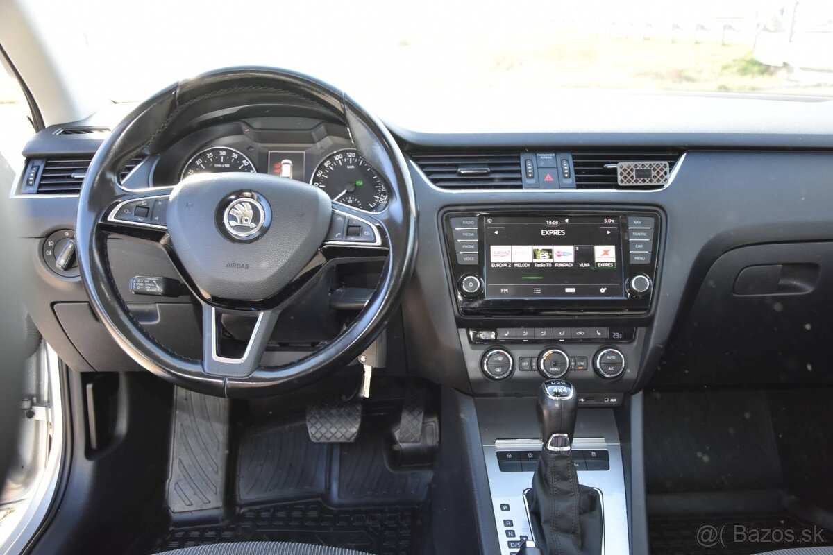 Škoda Octavia Combi 2.0 TDI Business 4x4 DSG - 10